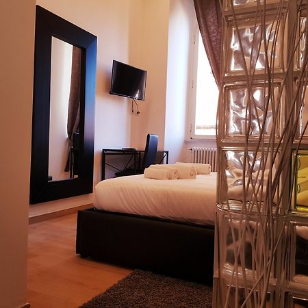 רומא Cairoli Rooms מראה חיצוני תמונה