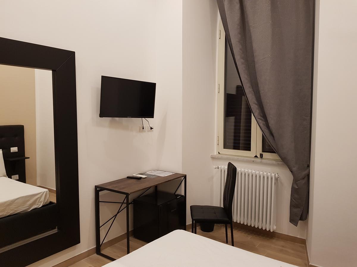 רומא Cairoli Rooms מראה חיצוני תמונה