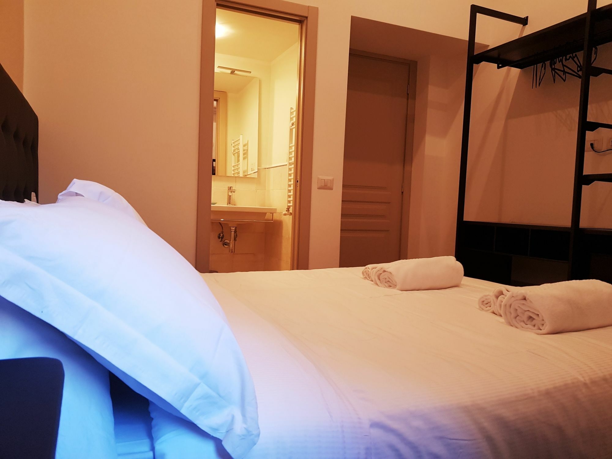 רומא Cairoli Rooms מראה חיצוני תמונה